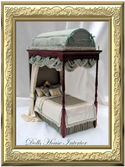 French Domed 4 Poster